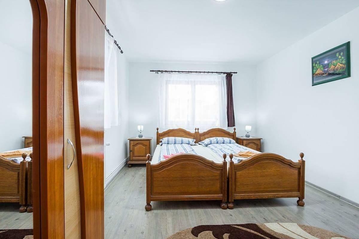 Eross Kulcsoshaz Βίλα Lăzarea Εξωτερικό φωτογραφία